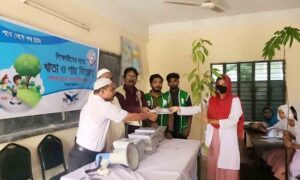 সৈয়দপুরে শিক্ষার্থীদের মাঝে শিক্ষা উপকরণ ও চারা বিতরণ