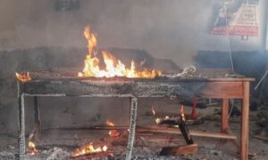 খুলনার বৈকালীতে বিএনপি কার্যালয়ে আগুন