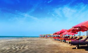 কক্সবাজার সমুদ্র সৈকতে গোসলে নেমে ফটোগ্রাফার নিখোঁজ