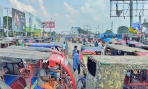 ময়মনসিংহে ঢিলেঢালাভাবে হরতাল পালিত হচ্ছে