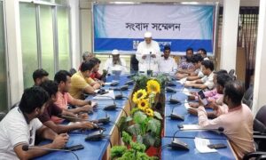 জোরপূর্বক পৈত্রিক সম্পত্তি দখল ও খুনের হুমকি