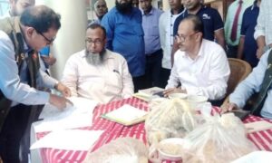 কক্সবাজারে রেস্তোঁরা হান্ডি ও প্রাসাদ প্যারাডাইজ’ কে ৩ লাখ টাকা জরিমানা