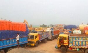 শারদীয় দুর্গাপূজা উপলক্ষে ৭ দিন বন্ধ থাকবে হিলি স্থলবন্দরের আমদানি-রপ্তানি