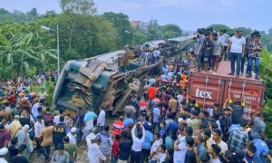 উৎসবের বাড়ি জুড়ে বিষাদের ছায়া, বেঁচে নেই পরিবারের কেউ