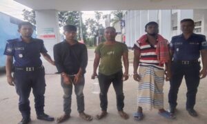 নাটোরে চোরচক্রের ৩ সদস্য গ্রেফতার