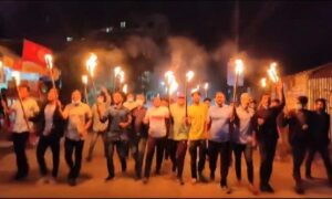 অবরোধের সমর্থনে কিশোরগঞ্জে ছাত্রদলের মশাল মিছিল