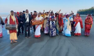 শুভ সন্ধ্যা সৈকতে রাস উৎসব শেষ