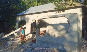 কেন্দুয়ায় বিকাশকর্মী সাকিব হত্যার জের, আসামীপক্ষের বাড়িঘরে কয়েক দফা হামলা