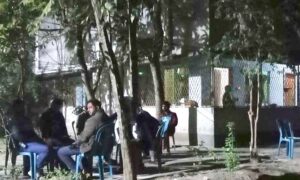 হঠাৎ সাকিবের মাগুরার বাড়ির সামনে পুলিশি পাহারা