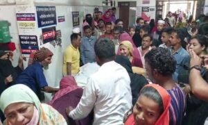 মুন্সীগঞ্জে সড়ক দূর্ঘটনায় বাবা-ছেলে নিহত, আহত ৩