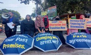 জলবায়ু পরিবর্তনের প্রভাব মোকাবেলায় ১৩ দফা দাবিতে রংপুরে সমাবেশ