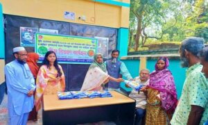 কুড়িগ্রামে কৃষকের মাঝে বিনামূল্যে বোরো ধান বীজ বিতরণ