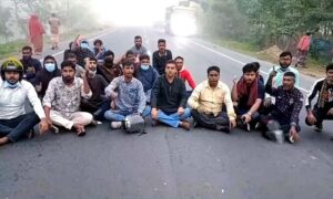 নন্দীগ্রামে বিএনপির ঝটিকা মিছিল, সড়ক অবরোধ