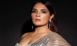 কুমড়ার মতো মুখ নিয়ে উনি সব থেকে সুন্দরী নারী: রিচা চাড্ডা