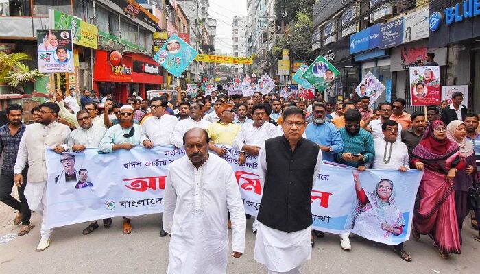 নির্বাচনের তফসিলকে স্বাগত জানিয়ে বগুড়ায় বর্ণাঢ্য আনন্দ মিছিল