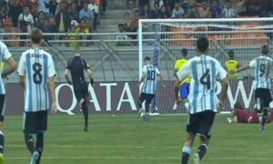 আর্জেন্টিনার কাছে ৩-০ গোলে হেরে টুর্নামেন্ট থেকে বিদায় ব্রাজিল