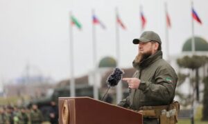 রাশিয়ার পক্ষে আরও তিন হাজার সেনা পাঠানোর ঘোষণা কাদিরভের