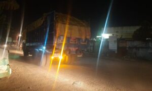 পঞ্চগড়ে মনোনয়ন নিয়ে সড়ক অবরোধের চার ঘন্টা পর যানবাহন চলাচল স্বাভাবিক