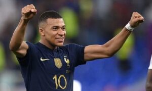 এমবাপ্পে চুক্তির গুজব অস্বীকার করেছে রিয়াল মাদ্রিদ