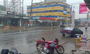 মেহেরপুরে সকাল থেকেই বৃষ্টি, বিপাকে দিনমজুররা