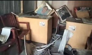 নাটোরে ওয়ার্ড আ.লীগের কার্যালয়ে আগুন