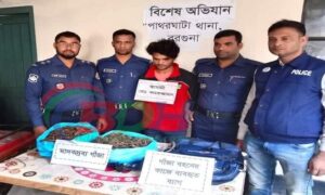 যাত্রীবাহী বাসে মিলল সাড়ে ৩ কেজি গাঁজা, আটক ১