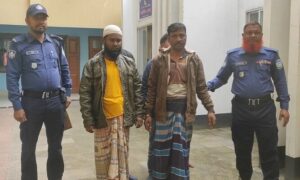 শেরপুরে তিন ট্রাক ভারতীয় চিনিসহ চার কারবারি আটক