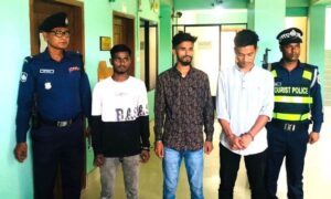 কক্সবাজারে সৌদি নাগরিককে ছুরিকাঘাত করে ছিনতাই, গ্রেপ্তার ৪